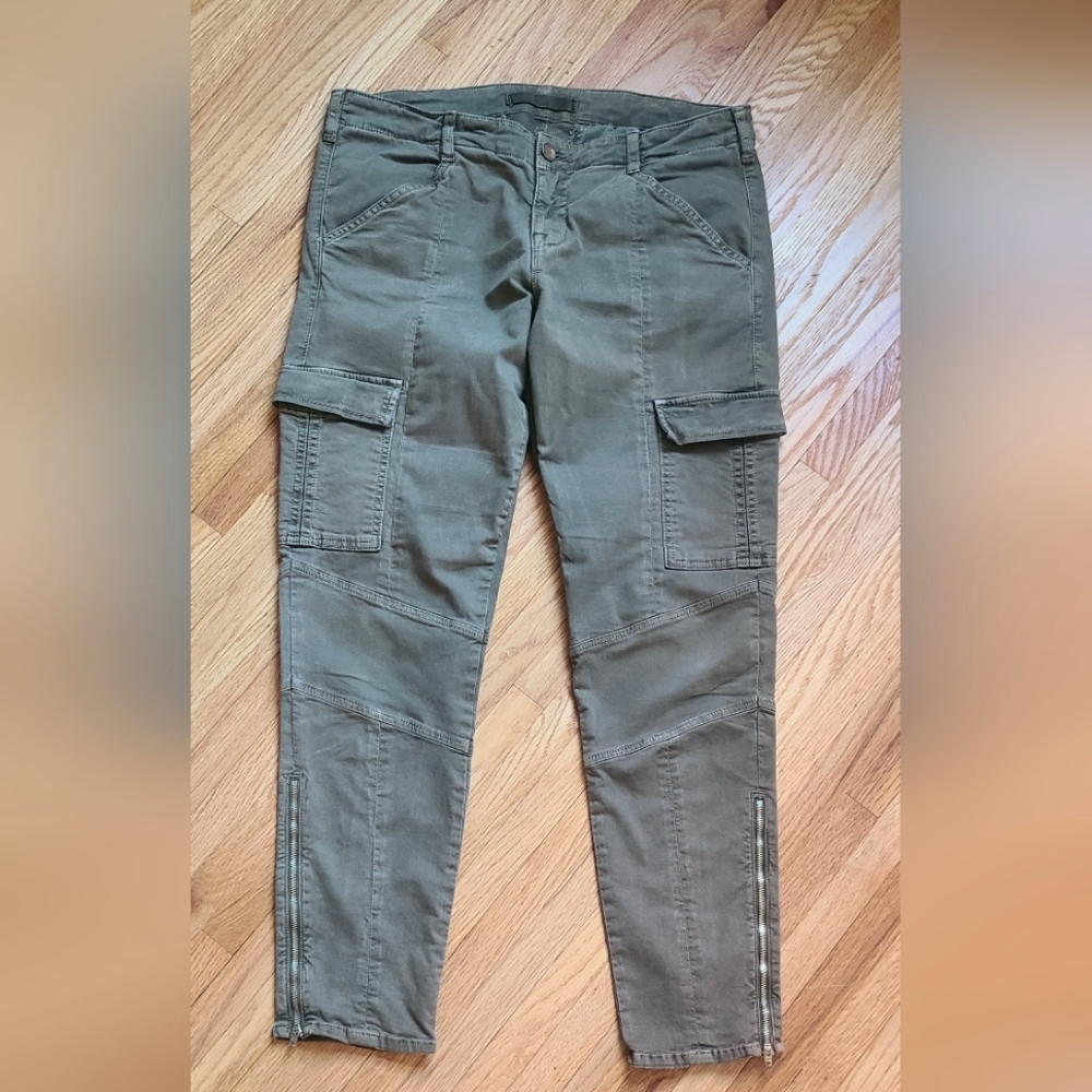 J Brand army green cargo pants size 31